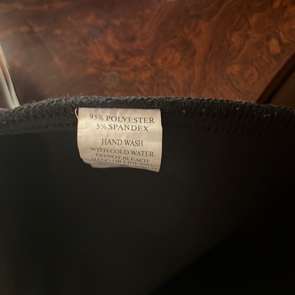 Dress - Picture 7 of 7